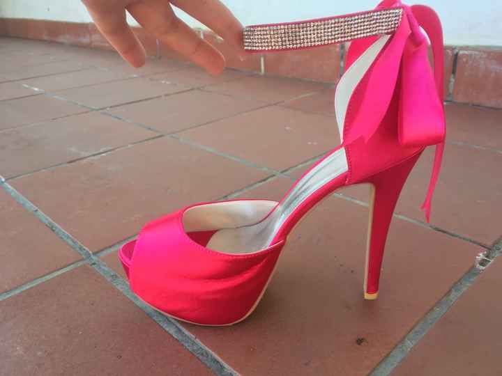 Scarpe fuxia - 1