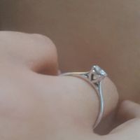 E ora mostraci una foto del tuo anello di fidanzamento! - 1