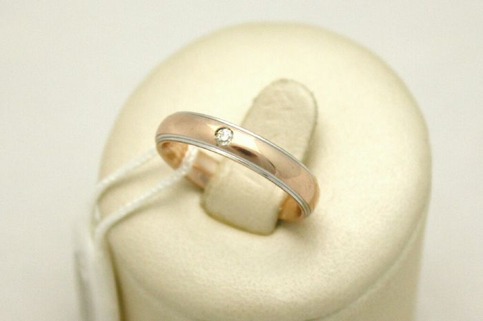 Indecisione fedi nuziali - 1