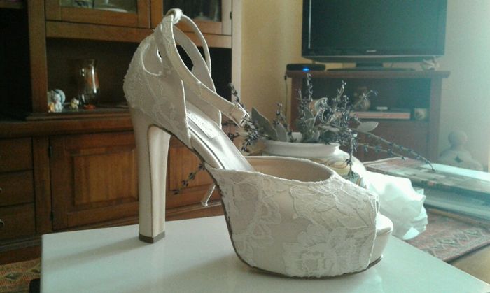 Scarpe sposa....bianche o colorate? mi fate vedere le vostre? - 1