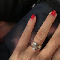 E ora mostraci una foto del tuo anello di fidanzamento! - 1