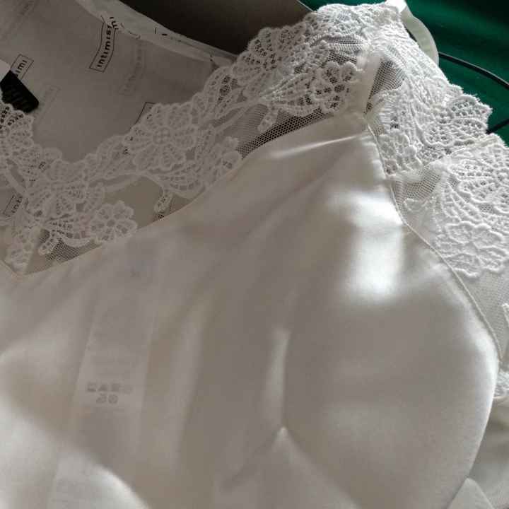 Intimo sposa: cosa mettere in valigia? - 1