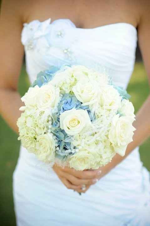 Bouquet bianco e azzurro!