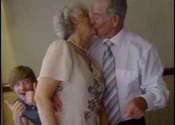 “Avanti così, nonnetti!” 