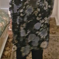 2) Stola blu con fiori