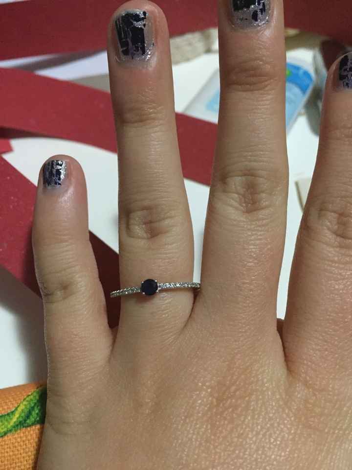 Il vostro anello di fidanzamento... - 1