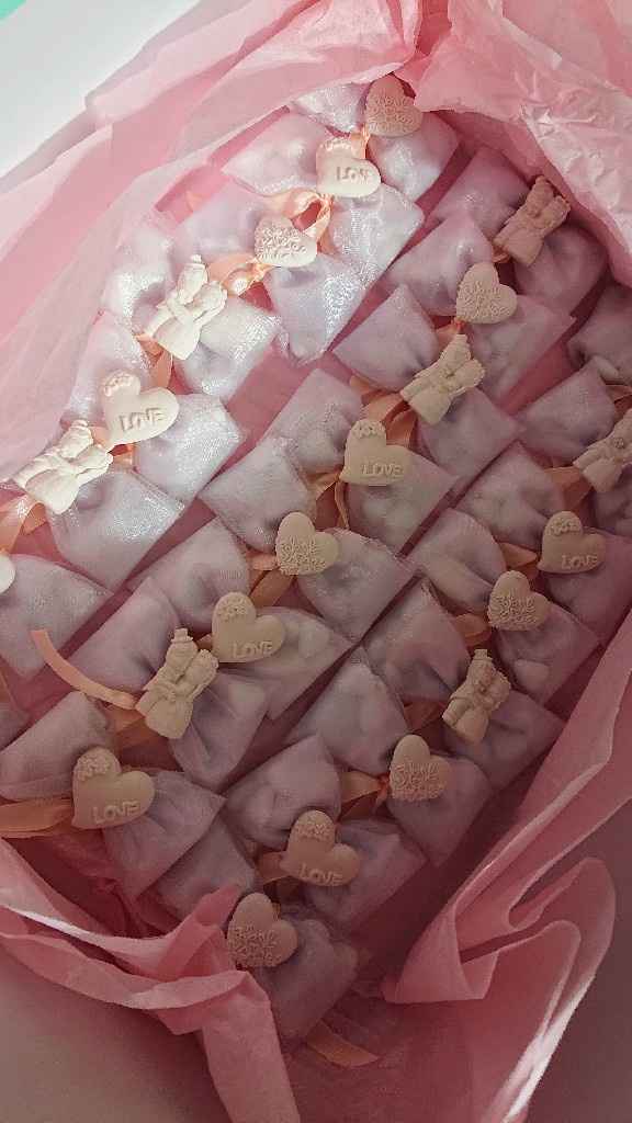 Segnaposto finiti e meno 1 al matrimonio - 1