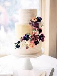 Tradizionale Cake con cascata di fiori
