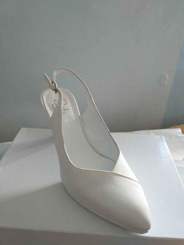 Che ne dite delle scarpe? - 1