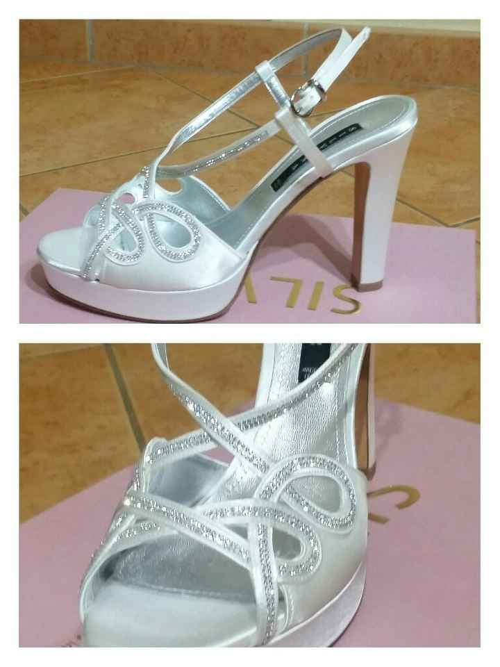 Scarpe con il tacco, basse o sneakers? - 1