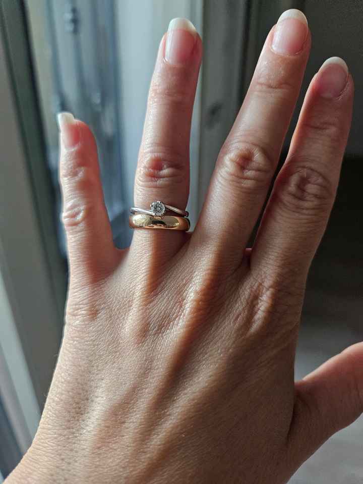 Fede abbinata all'anello di fidanzamento - 2