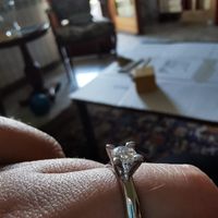 E ora mostraci una foto del tuo anello di fidanzamento! - 2