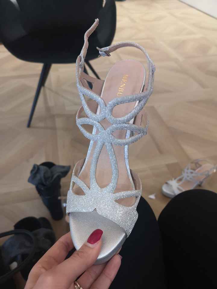 Quanto vi sono costate le scarpe da sposa? - 1