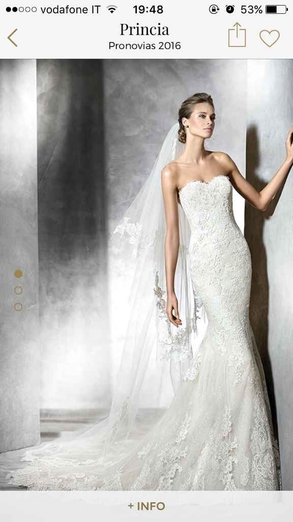 Curiosità abito in pizzo - 1