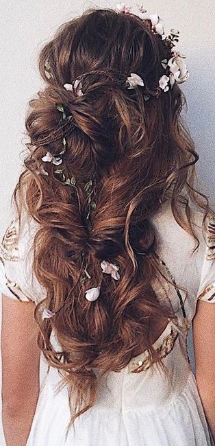 Acconciatura capelli lunghi: idee - 1