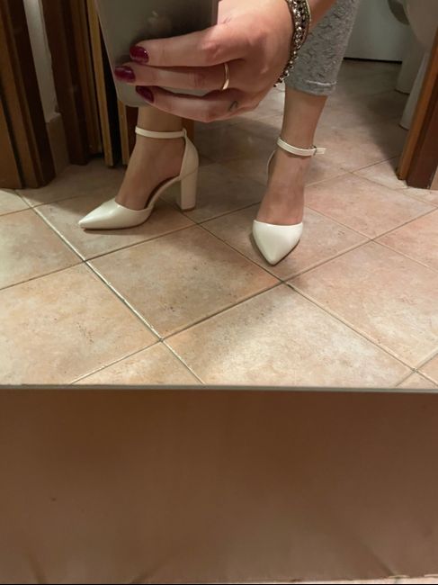 Scelta delle scarpe 😱 1