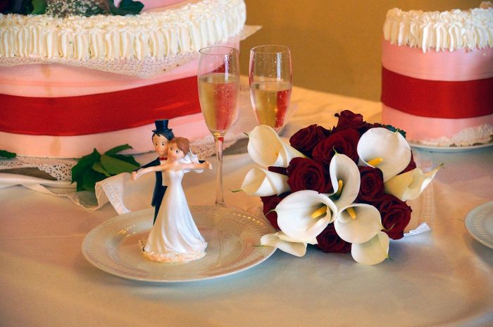 il bouquet e il Cake Topper