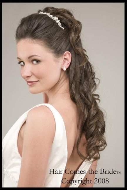ACCONCIATURA CAPELLI LUNGHI