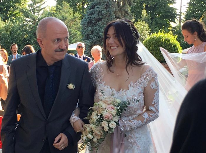 Orecchini da Sposa? Quali scegliere per un abito in Pizzo? 4