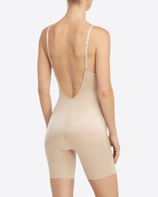 Soluzioni intimo e body per abiti con schiena nuda o scollata 42
