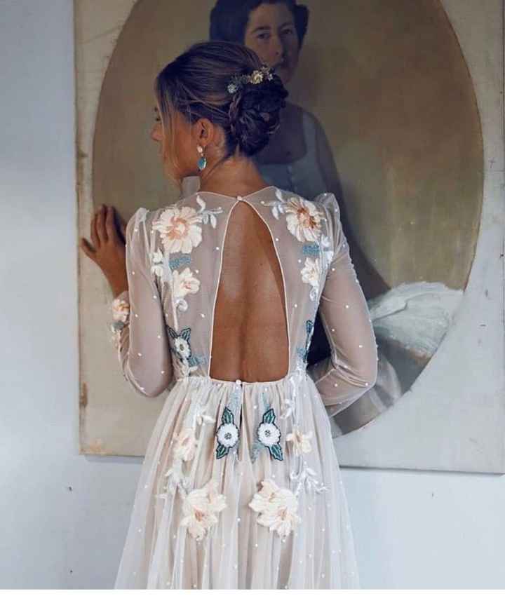 aiuto ricerca Vestito. - 1