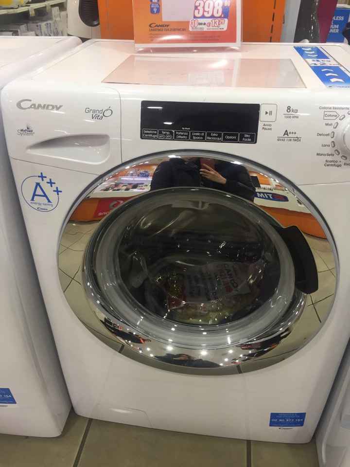 Lavatrice e televisore - 1