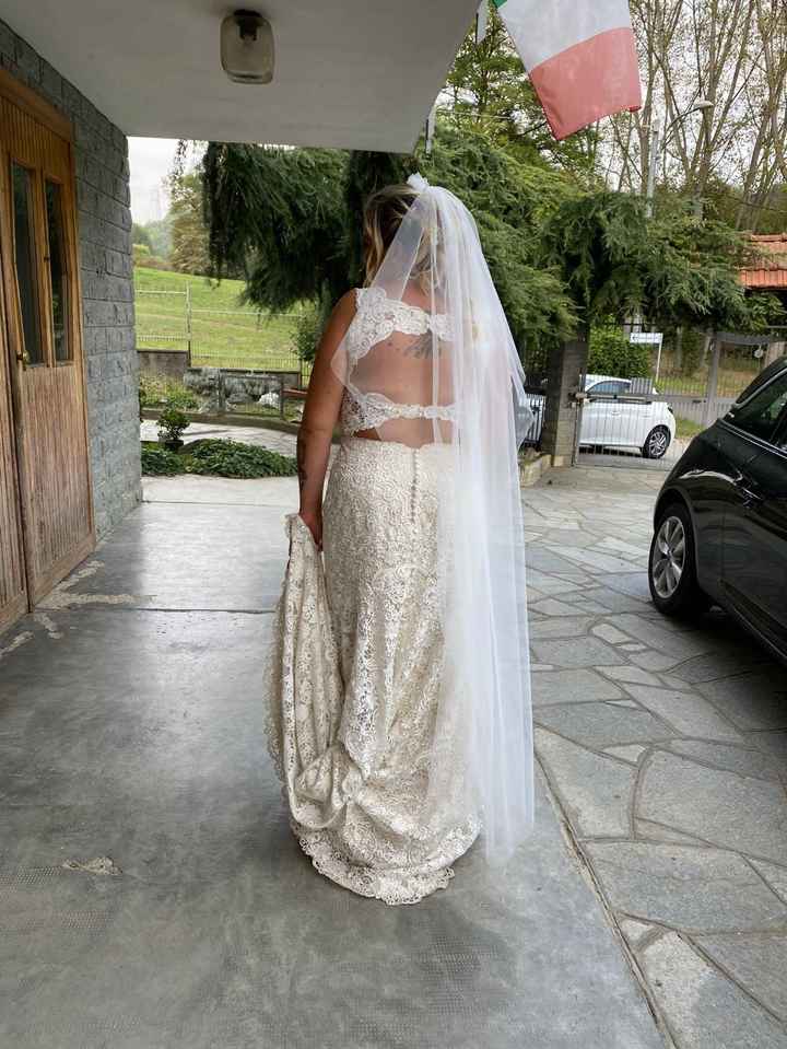 Sposa pesci: che abito sceglieresti? - 1
