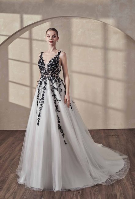 Abito con un pizzico di nero 6