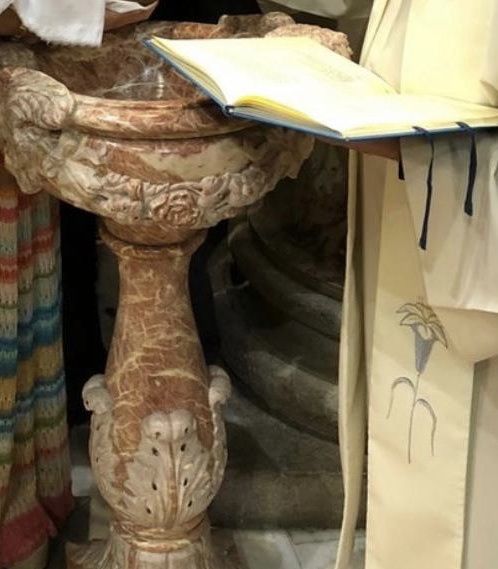 Battesimo a Roma per esperti chiese con fonte 1