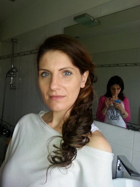 Che ne pensate della mia acconciatura? - 2