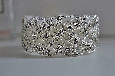 Braccialetto della fortuna e vestito da sposa - 1