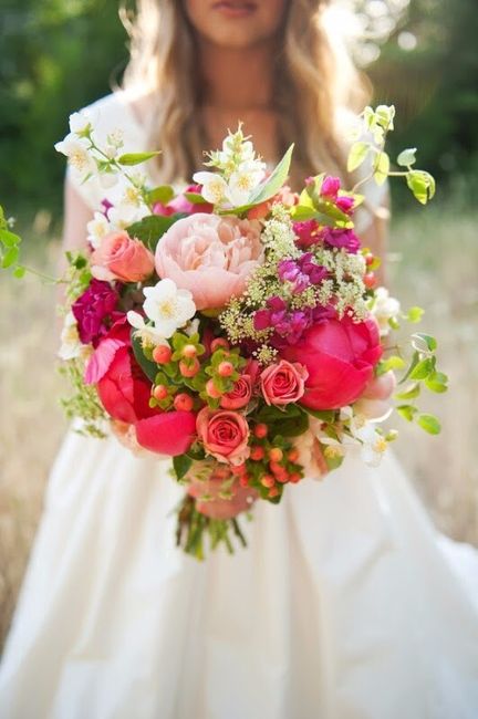 Le scelte di lyvy per il look sposa estate - 3