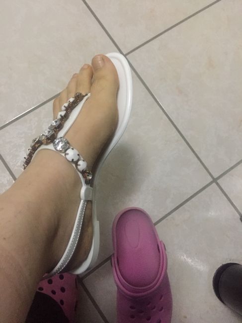 Hai comprato le scarpe di ricambio per il ricevimento? - 1