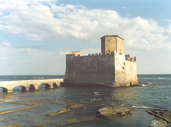 Torre Astura