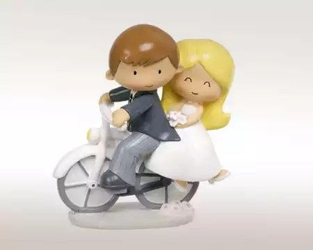 Cake topper