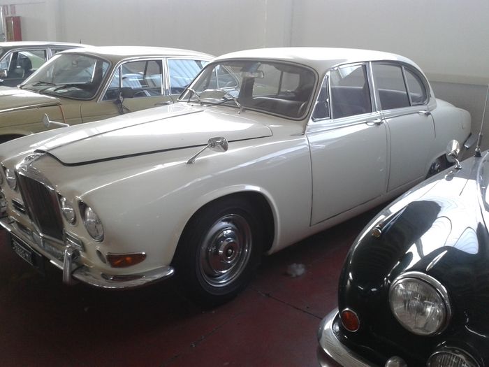 Che cosa ne pensate di questa macchina? - 4