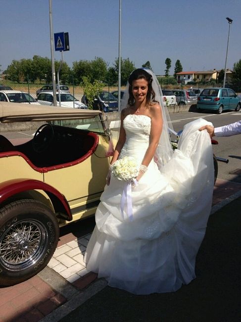 Questo é il mio abito e il vostro??? postate le foto!!!! - 1