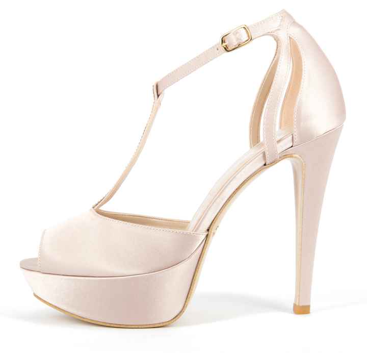 La scarpa per il gran giorno 👡👠🥿🥾👟 - 1