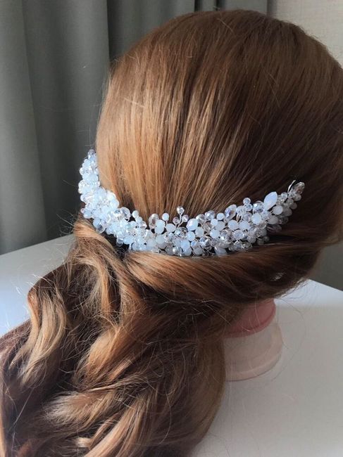 Accessorio per capelli 4