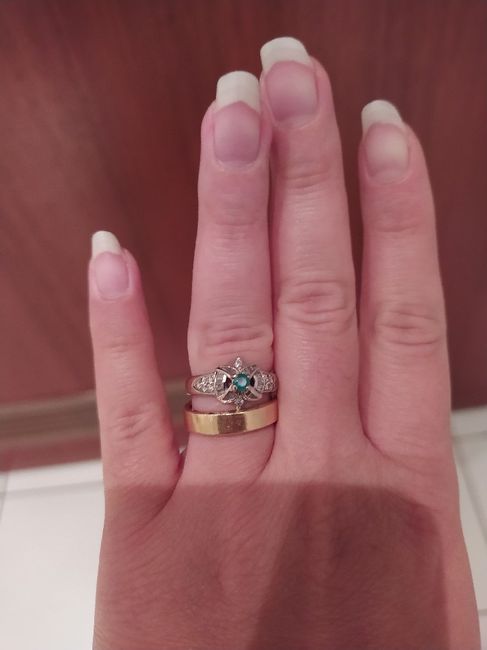 E ora mostraci una foto del tuo anello di fidanzamento! 21