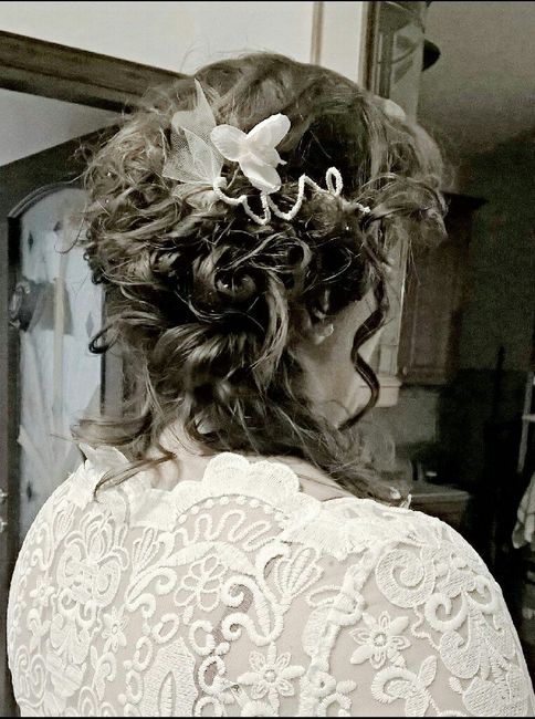 Acconciatura sposa: sciolti o coda di cavallo? - 1