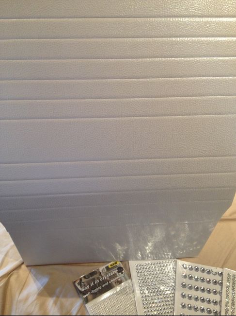 Bauletto portabuste similpelle