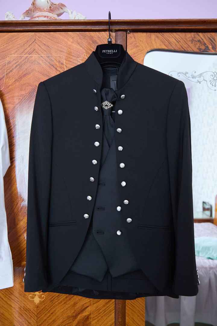 Queste sono le foto scattate da mio marito il giorno del suo matrimonio. 🩵 - 13