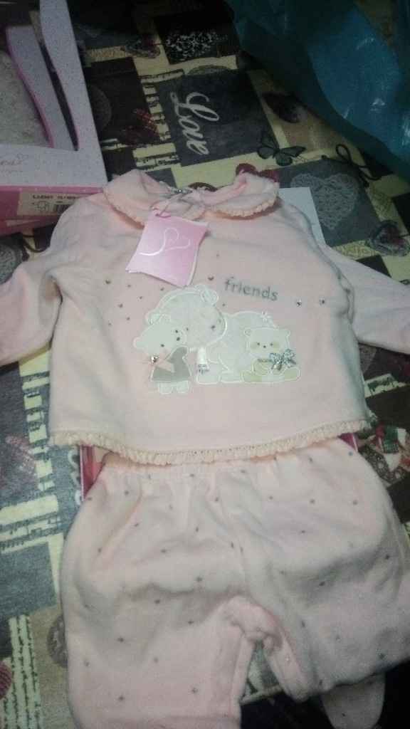  Un.po di shopping  per Dalila...... - 2