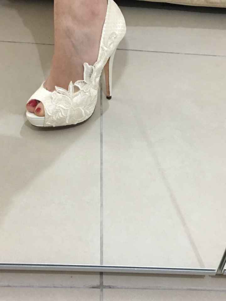 Scarpe eterno dilemma - 2