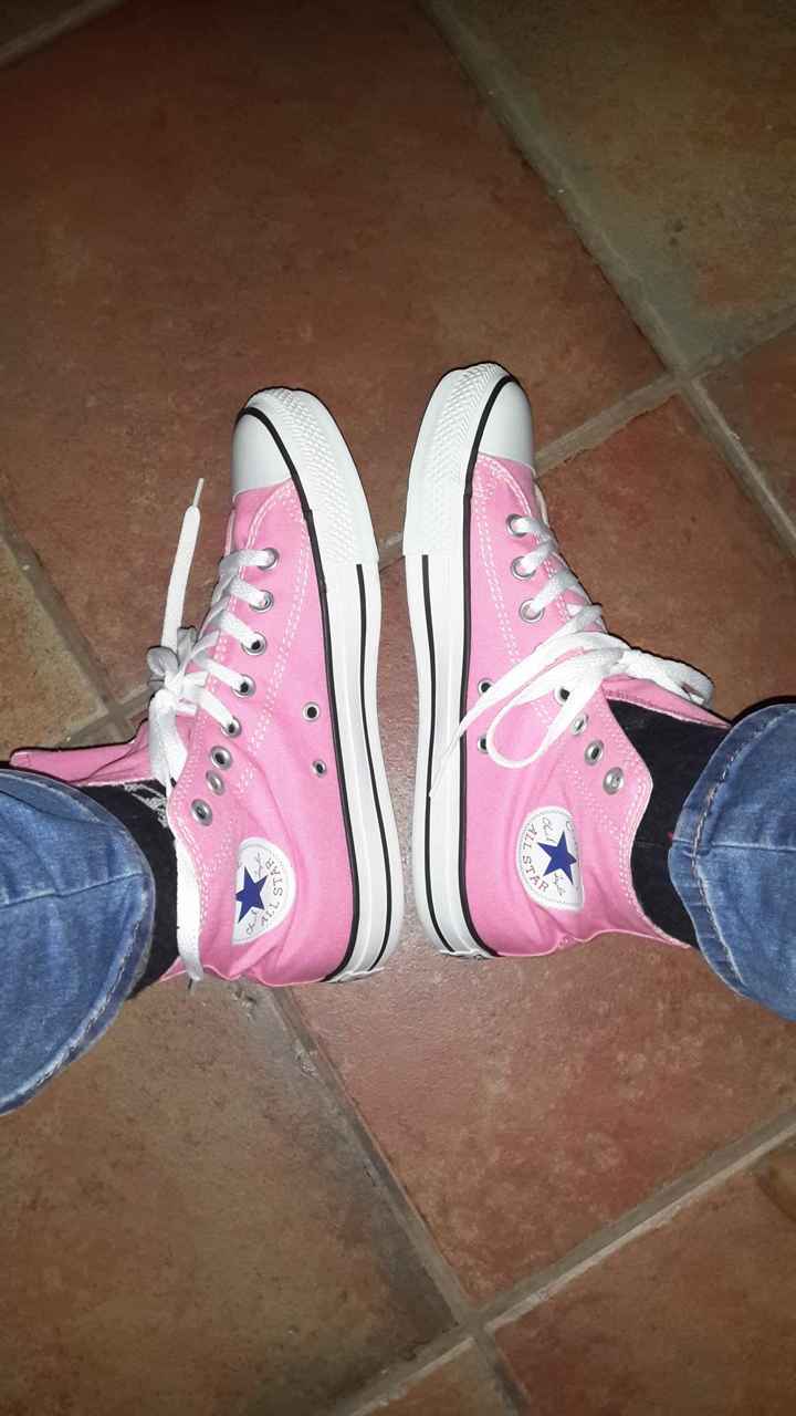 Abito morbido e scarpa all star? - 1