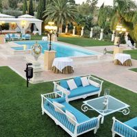 L'esterno della vila