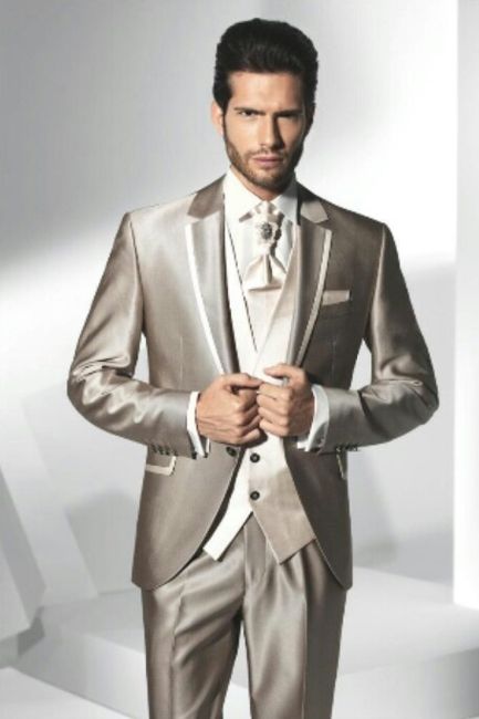 Abiti da sposo colori chiari - 3