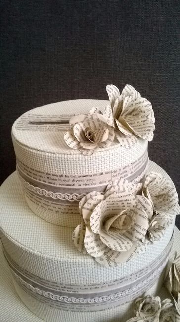 torta porta buste tema libri