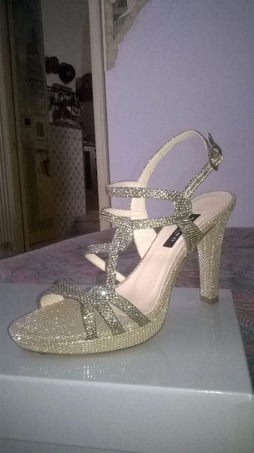 5.Scarpe Albano